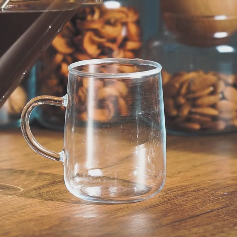 Load video: The best coffee in the world satisfyingly poured